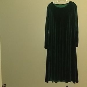 🆕green velvet dress